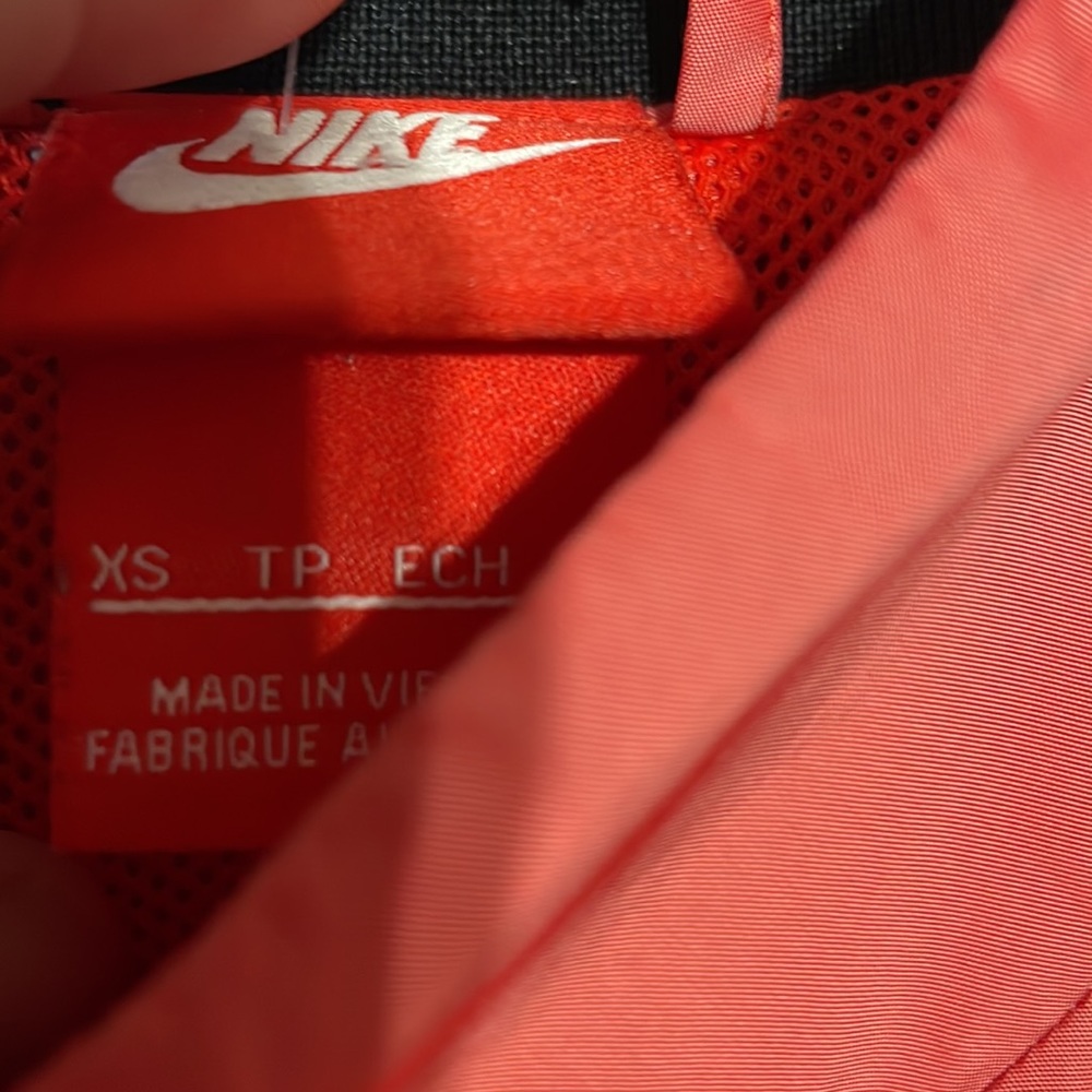 Nike Tech Jacket - Picture 4 of 5